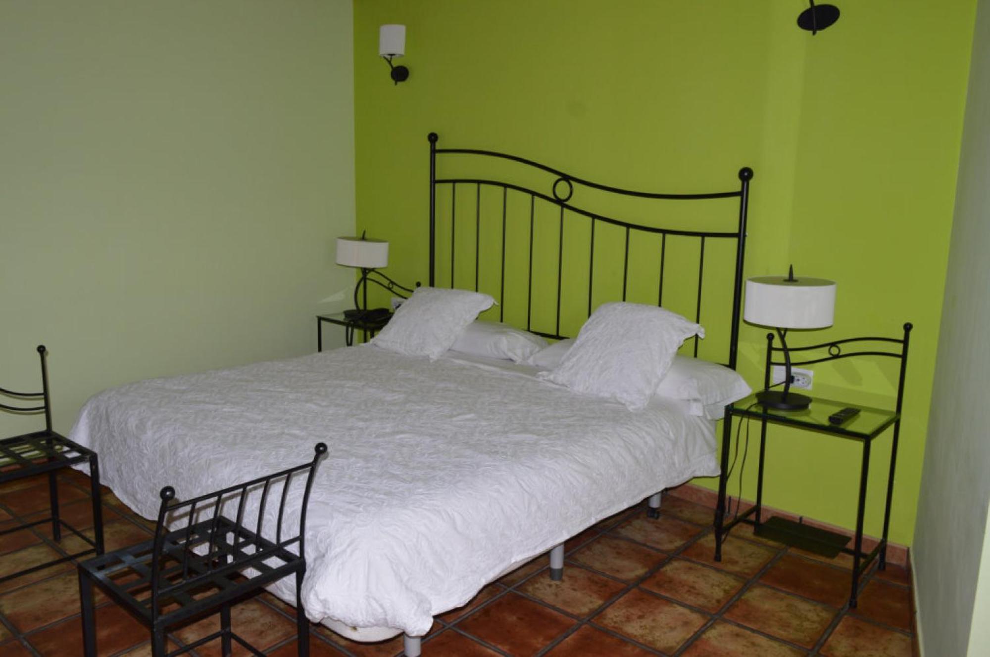 Las Abadias San Felices de los Gallegos Extérieur photo